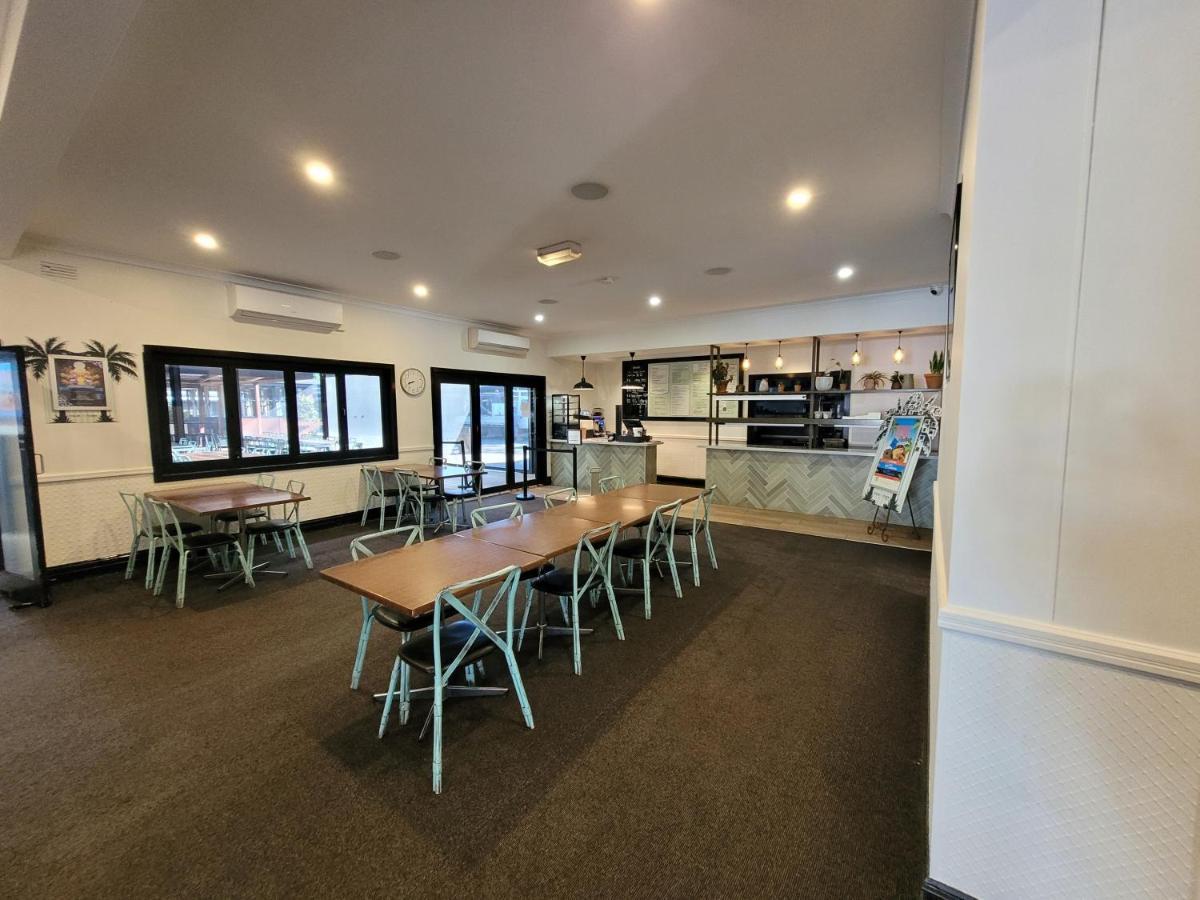 וואגה וואגה Palm And Pawn Motor Inn מראה חיצוני תמונה